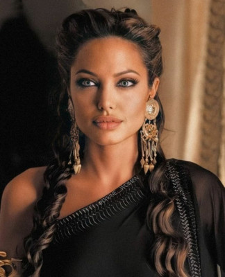 Angelina Jolie
