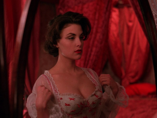 Sherilyn Fenn