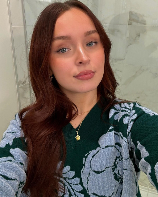 Taylor Hatala instagram post 482462