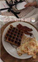 Breakfast in Bed From Albas Family