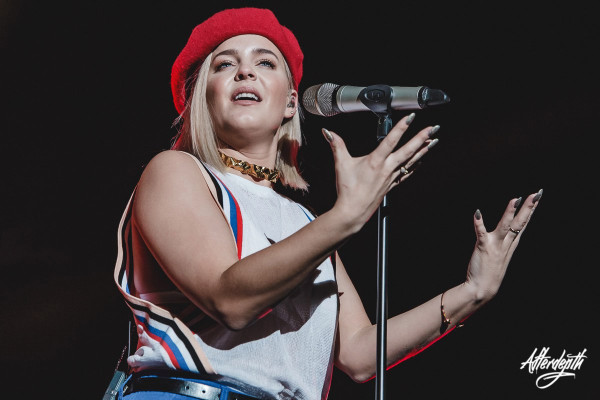 Anne-Marie pic #987229