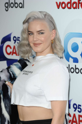Anne-Marie pic #955326