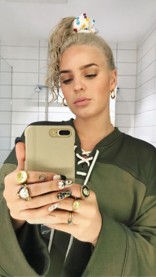 Anne-Marie pic #1103442