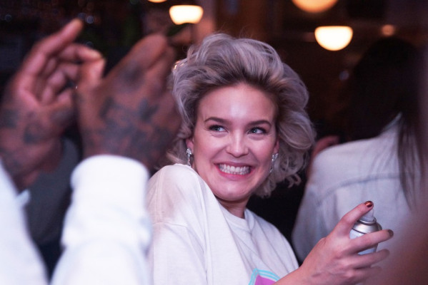 Anne-Marie pic #999670