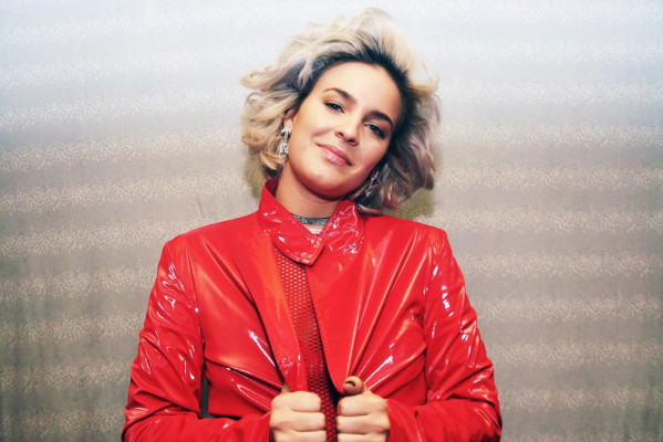 Anne-Marie pic #999673