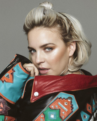 Anne-Marie pic #935303