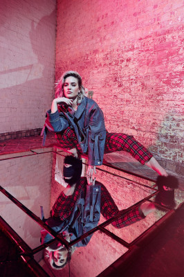 Anne-Marie pic #929443