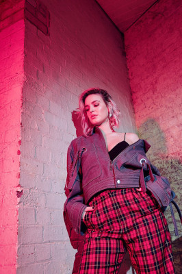 Anne-Marie pic #929442
