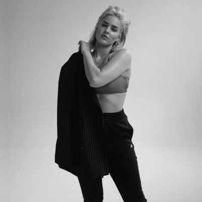 Anne-Marie pic #948002