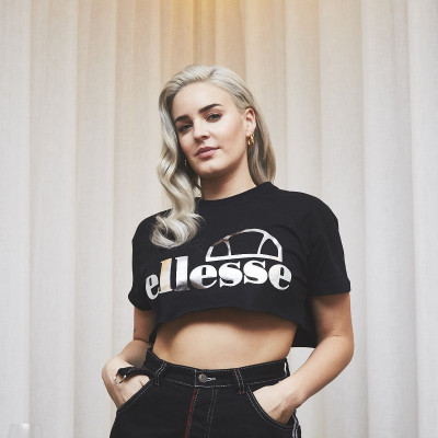 Anne-Marie pic #980036
