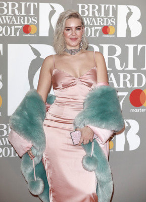 Anne-Marie pic #957684