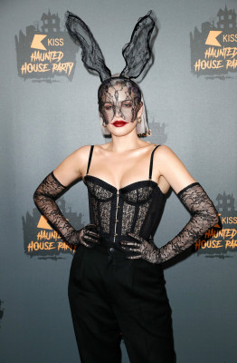 Anne-Marie pic #1078168