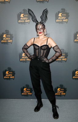 Anne-Marie pic #1078166