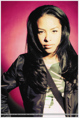 Aaliyah pic #49643