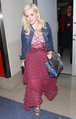 photo 3 in Abigail Breslin gallery [id627727] 2013-08-25 00:00:00