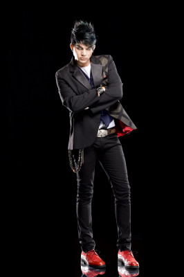 photo 10 in Adam Lambert gallery [id309075] 2010-11-25 00:00:00