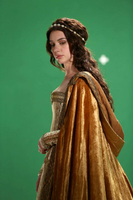 Adelaide Kane pic #669552