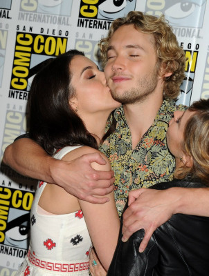 Adelaide Kane pic #723474
