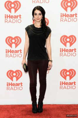 Adelaide Kane pic #716671