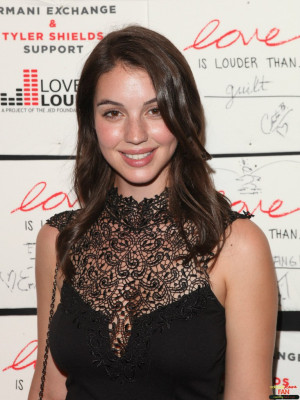 Adelaide Kane pic #716122