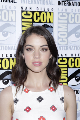 Adelaide Kane pic #731141
