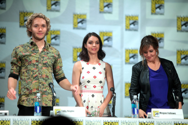 Adelaide Kane pic #729924