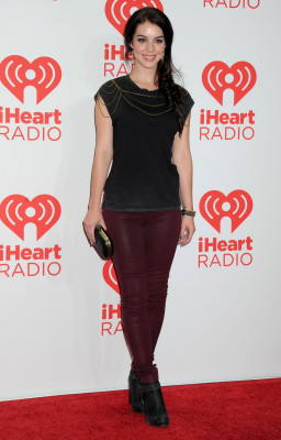 Adelaide Kane pic #663498