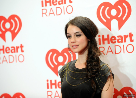 Adelaide Kane pic #713937