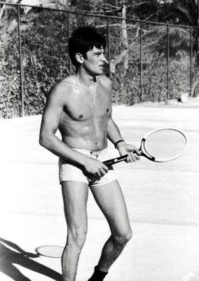 Alain Delon pic #344684