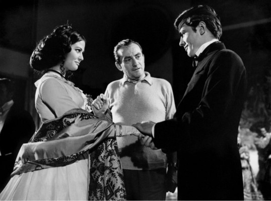 Alain Delon pic #350781