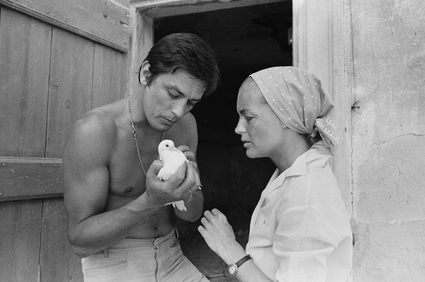 Alain Delon pic #350559