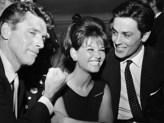 Alain Delon pic #371528