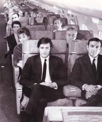 Alain Delon pic #371529