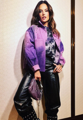 photo 3 in Alessandra Ambrosio gallery [id1325747] 2023-04-12 00:00:00