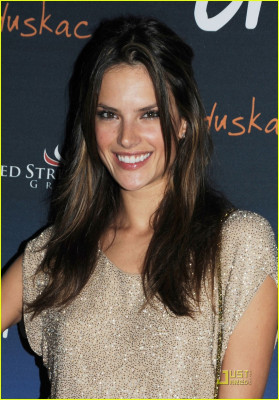 Alessandra Ambrosio pic #268921