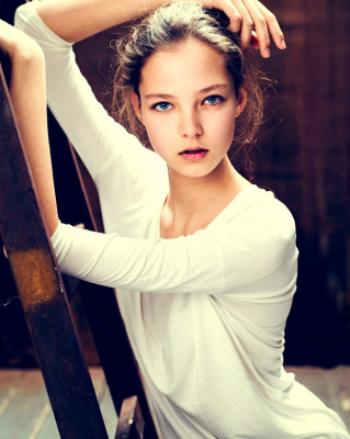 Alesya Kafelnikova pic #936403
