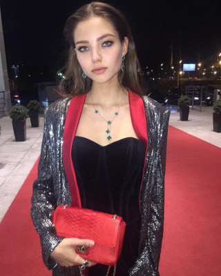 Alesya Kafelnikova pic #936312