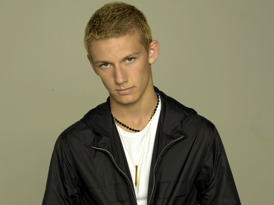 Alex Pettyfer pic #241080