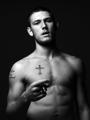 photo 8 in Alex Pettyfer gallery [id327486] 2011-01-13 00:00:00