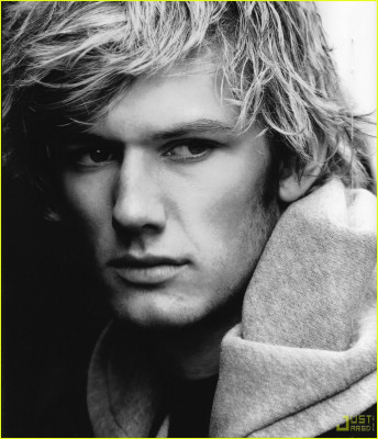 photo 7 in Alex Pettyfer gallery [id204809] 2009-11-25 00:00:00