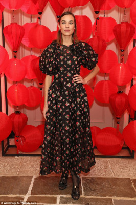 photo 27 in Alexa Chung gallery [id1004377] 2018-02-02 00:00:00