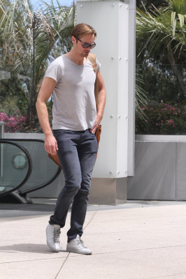 Alexander Skarsgard pic #404600