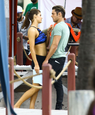 Alexandra Daddario pic #838517