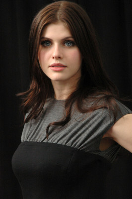 photo 7 in Alexandra Daddario gallery [id588812] 2013-03-29 00:00:00