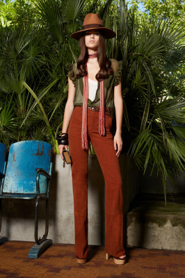 Alexandra Micu pic #1204669