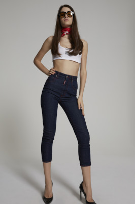Alexandra Micu pic #1297912