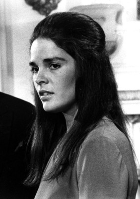 Ali MacGraw pic #370985