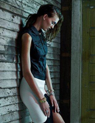 Ali Stephens pic #914418