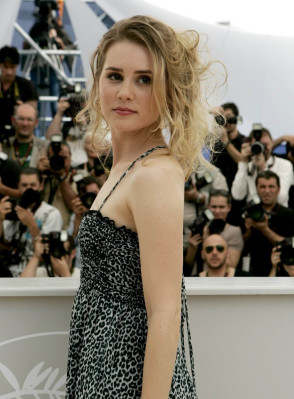Alison Lohman pic #731287