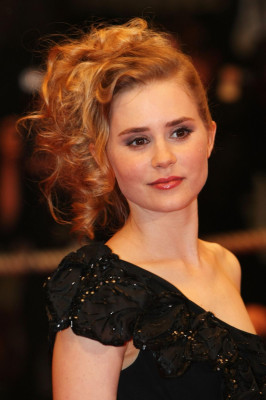 photo 11 in Alison Lohman gallery [id742488] 2014-11-24 00:00:00